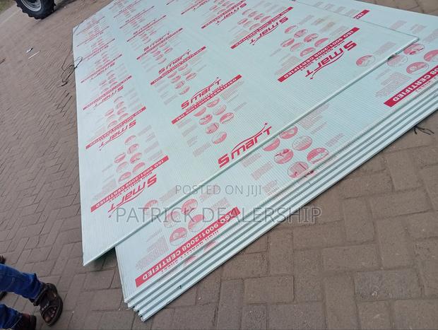 Heat Uv Resistance Polycarbonate Sheets - thumbnail 2