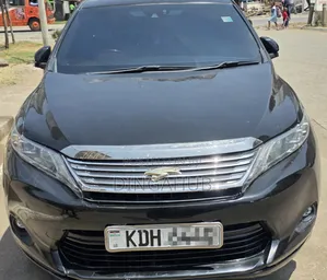Toyota Harrier 2.0 4WD 2014 Black