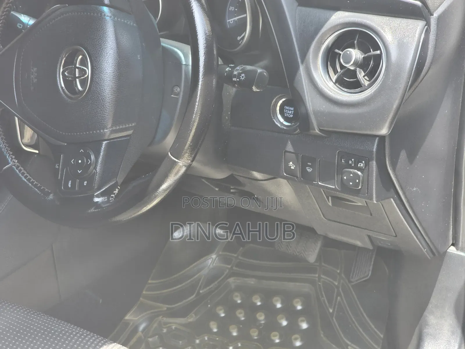 Toyota Harrier 2.0 4WD 2014 Black