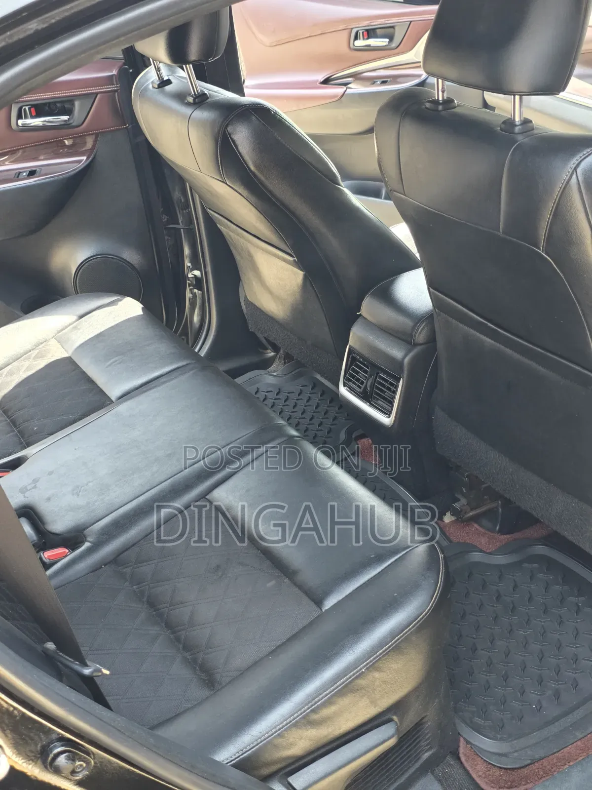 Toyota Harrier 2.0 4WD 2014 Black