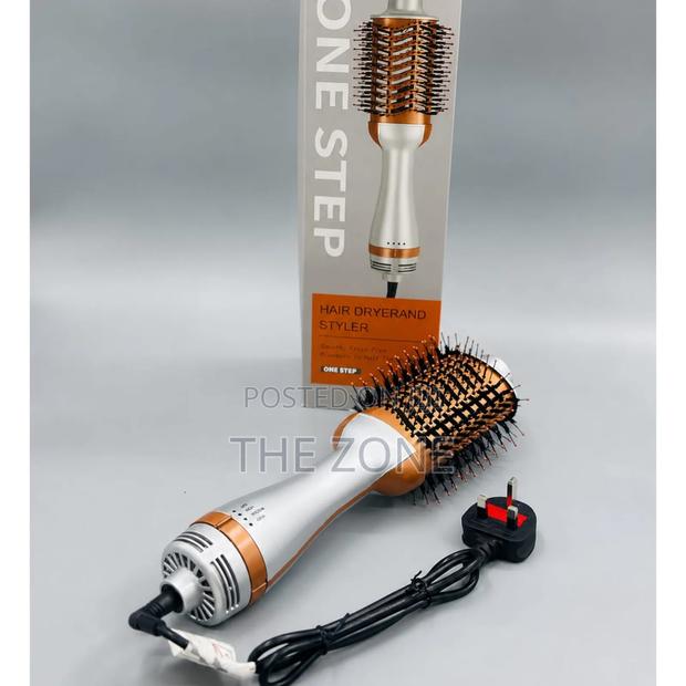 One-Step Hair Dryer and Styler Hot Air Brush