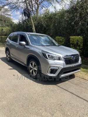 Subaru Forester 2.5i Premium AWD 2018 Gray