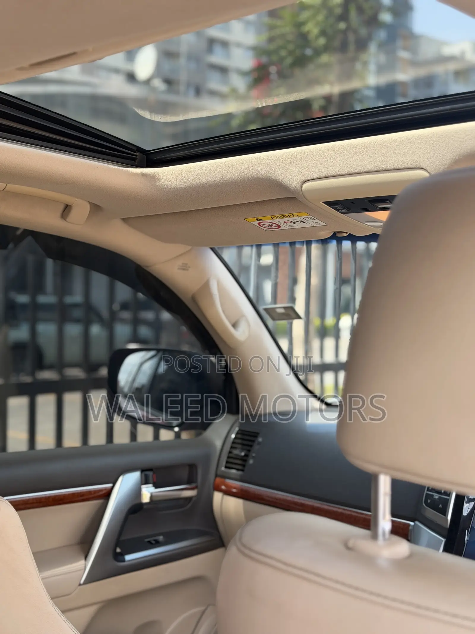 Toyota Land Cruiser 2014 Red