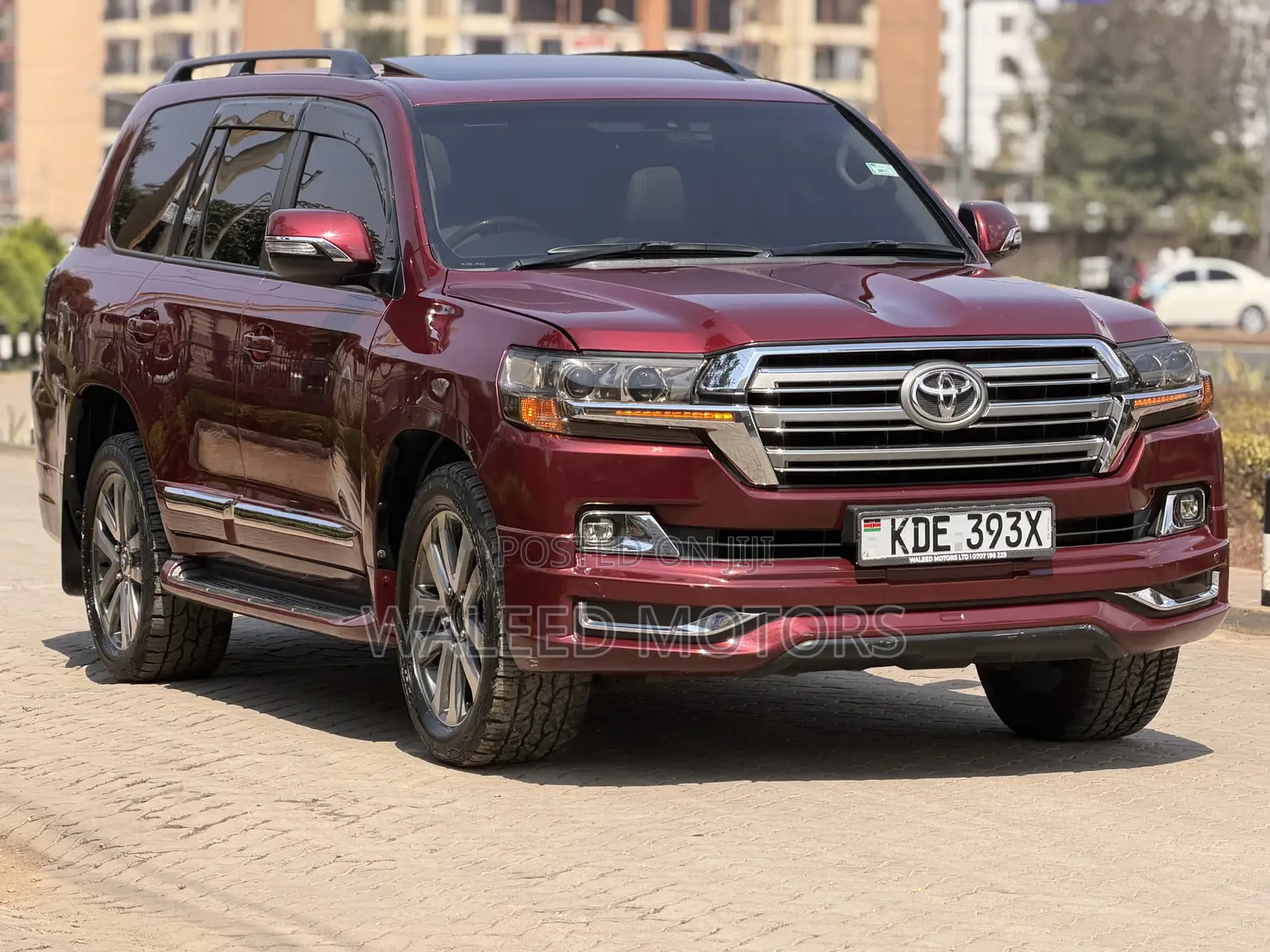 Toyota Land Cruiser 2014 Red