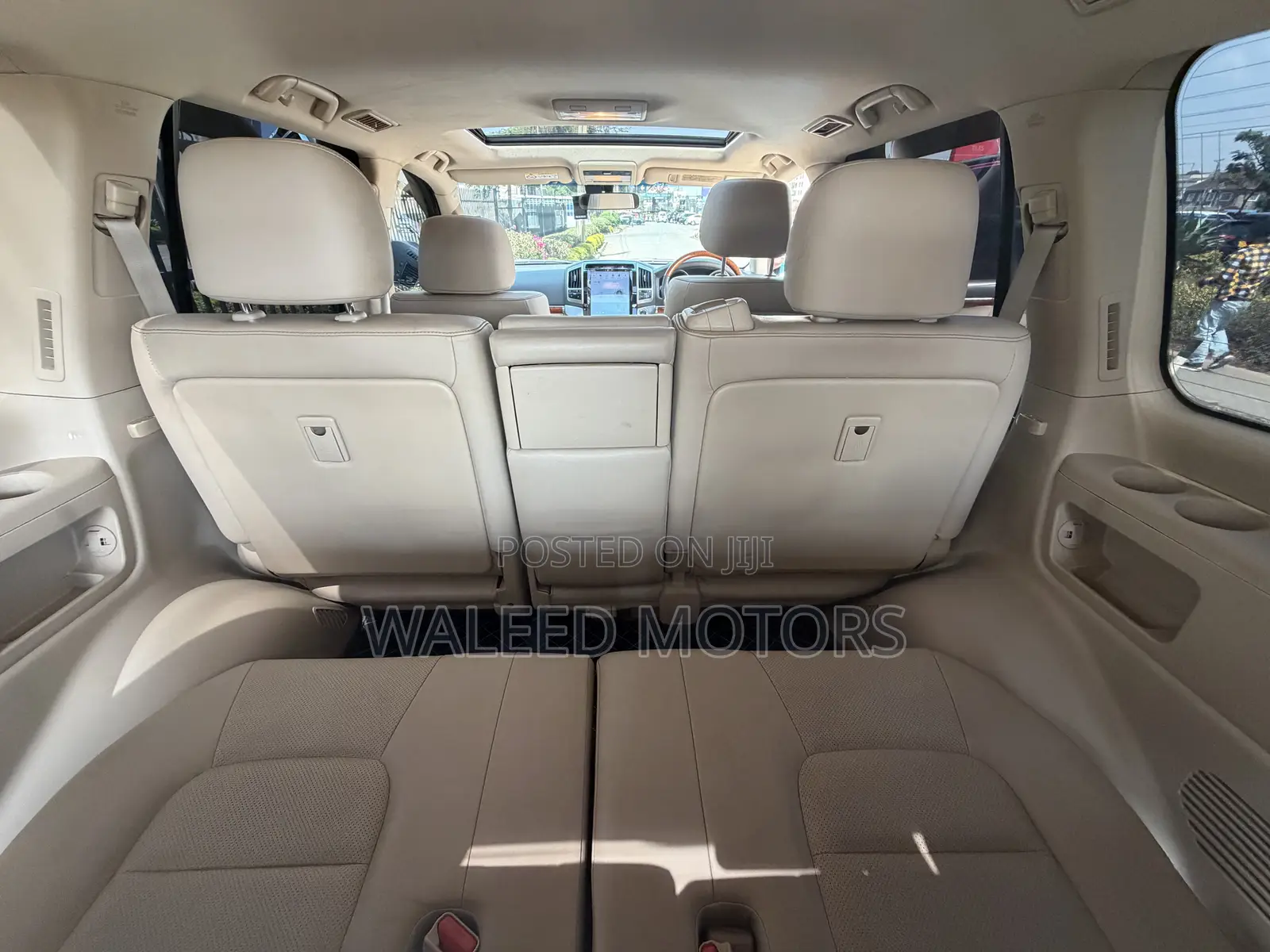 Toyota Land Cruiser 2014 Red