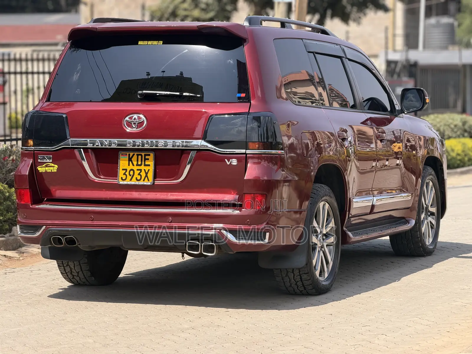 Toyota Land Cruiser 2014 Red