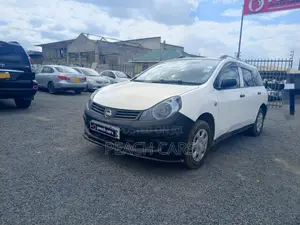 Nissan Advan 2010 White