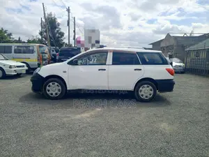 Nissan Advan 2010 White