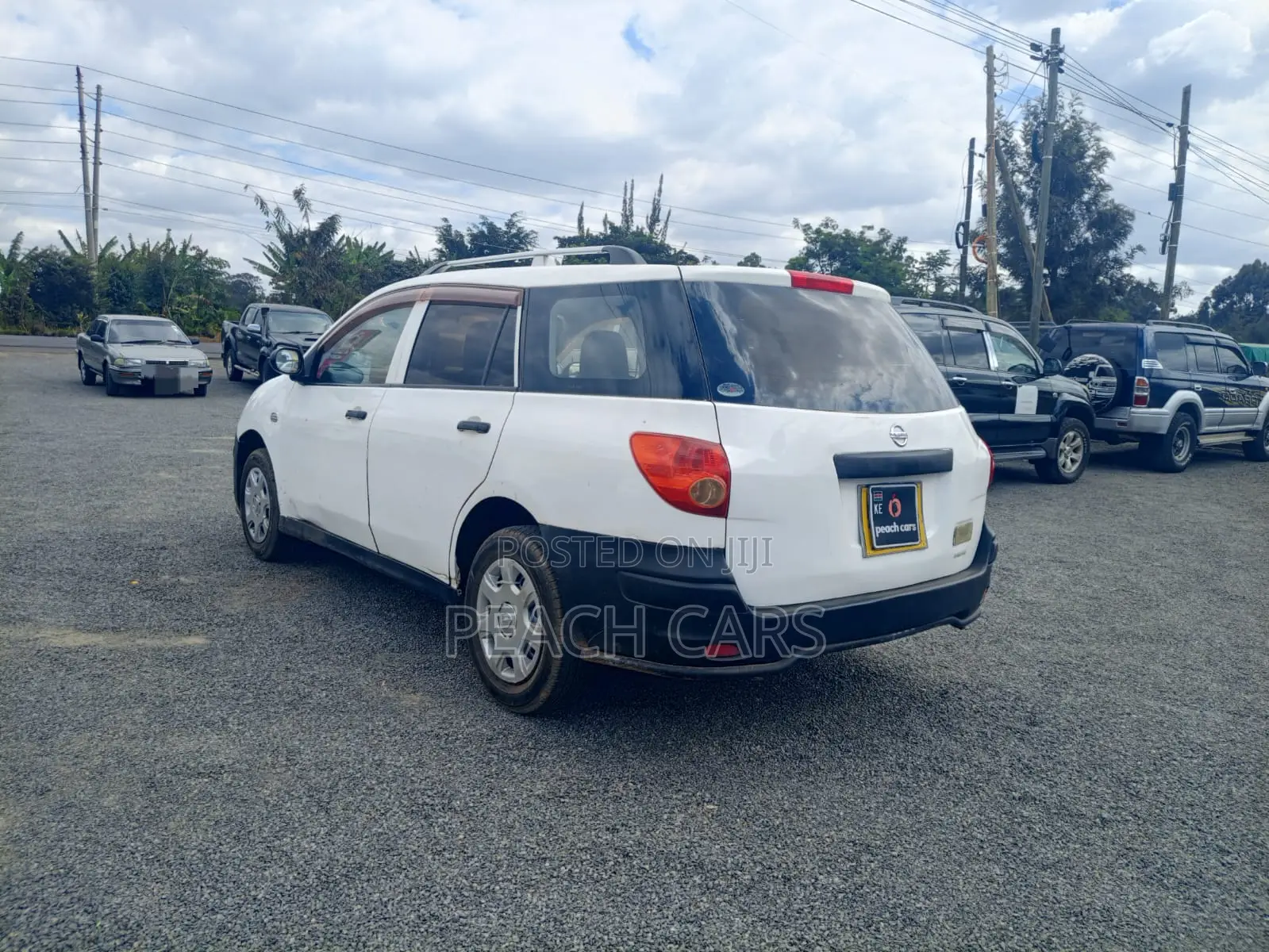Nissan Advan 2010 White