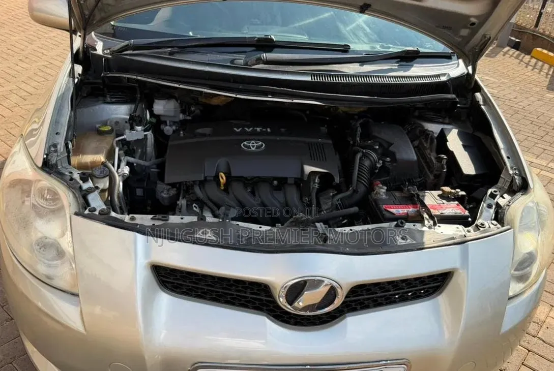 Toyota Auris 2006 Silver