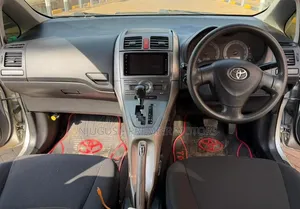 Toyota Auris 2006 Silver