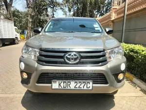 Toyota Hilux 2018 Gray