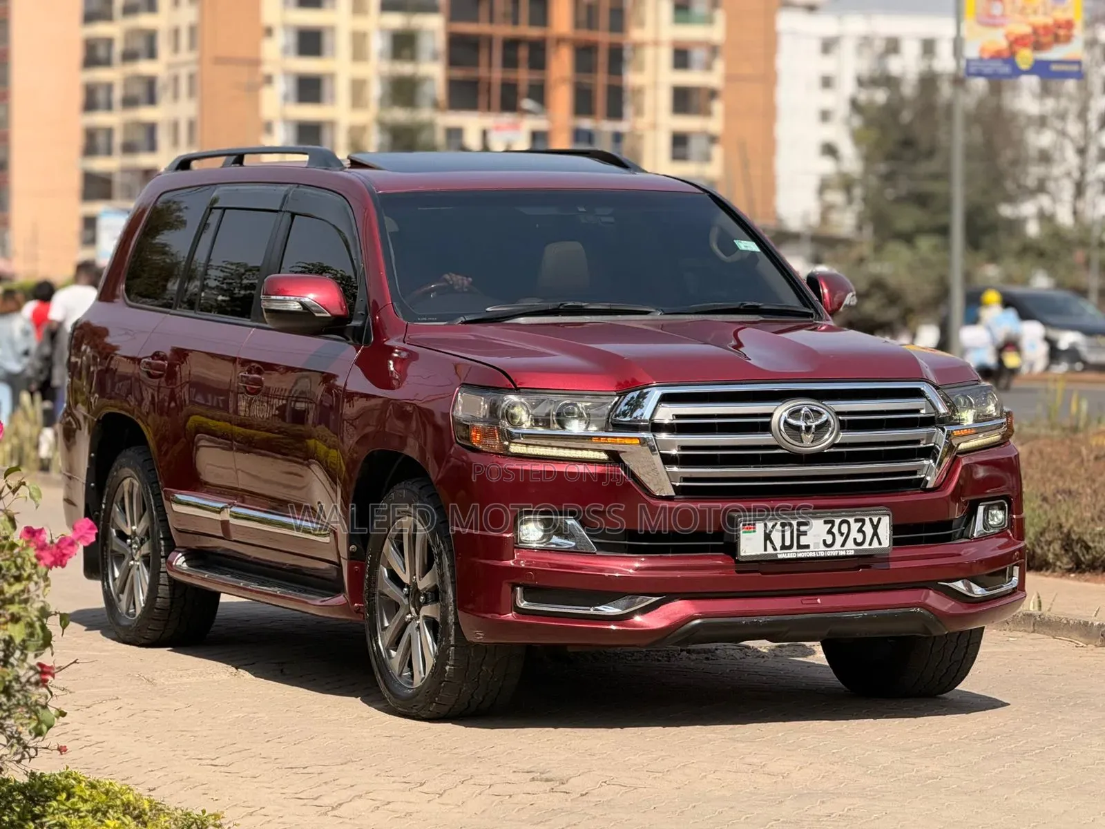 Toyota Land Cruiser 4.6 V8 ZX 2014 Red