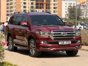 Toyota Land Cruiser 4.6 V8 ZX 2014 Red