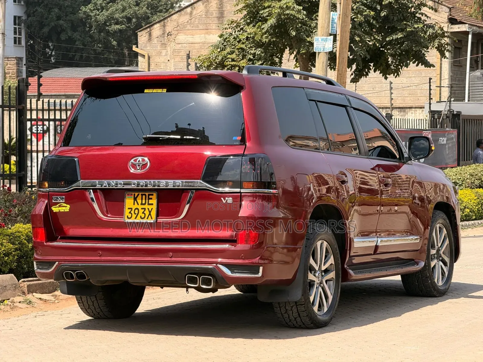 Toyota Land Cruiser 4.6 V8 ZX 2014 Red