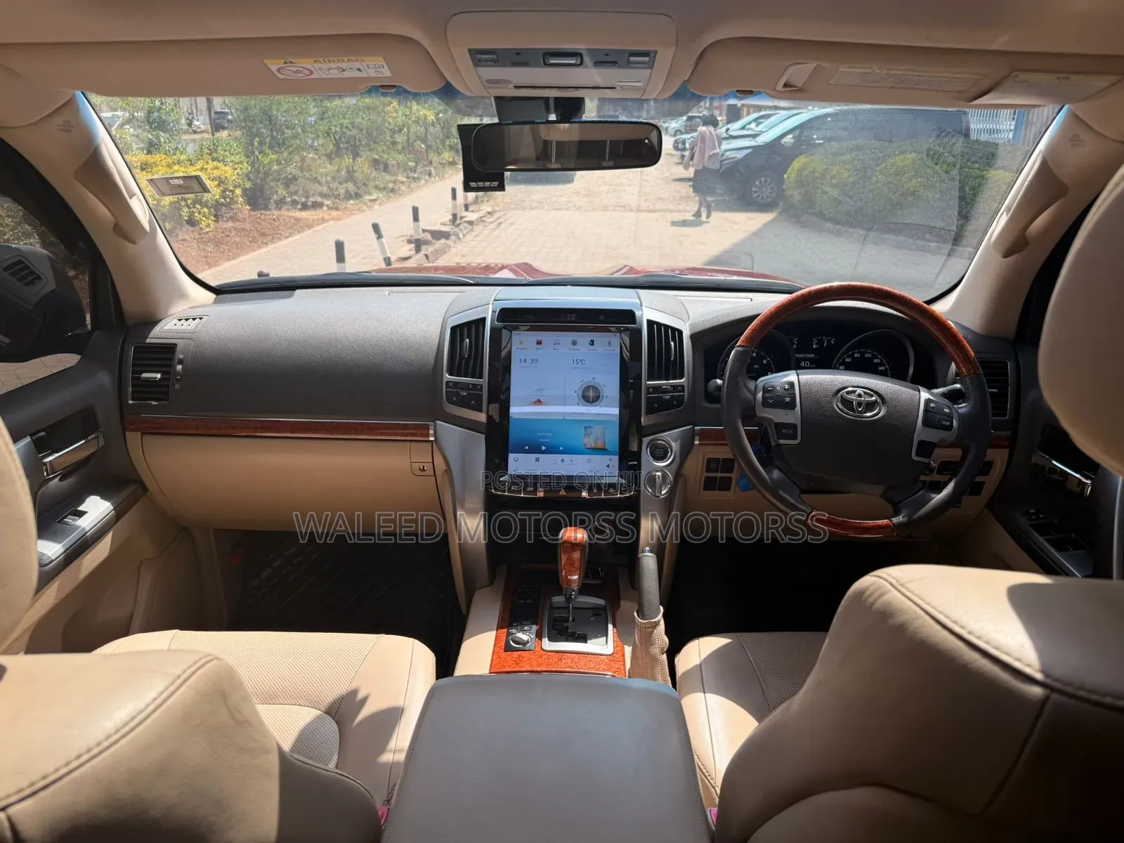 Toyota Land Cruiser 4.6 V8 ZX 2014 Red