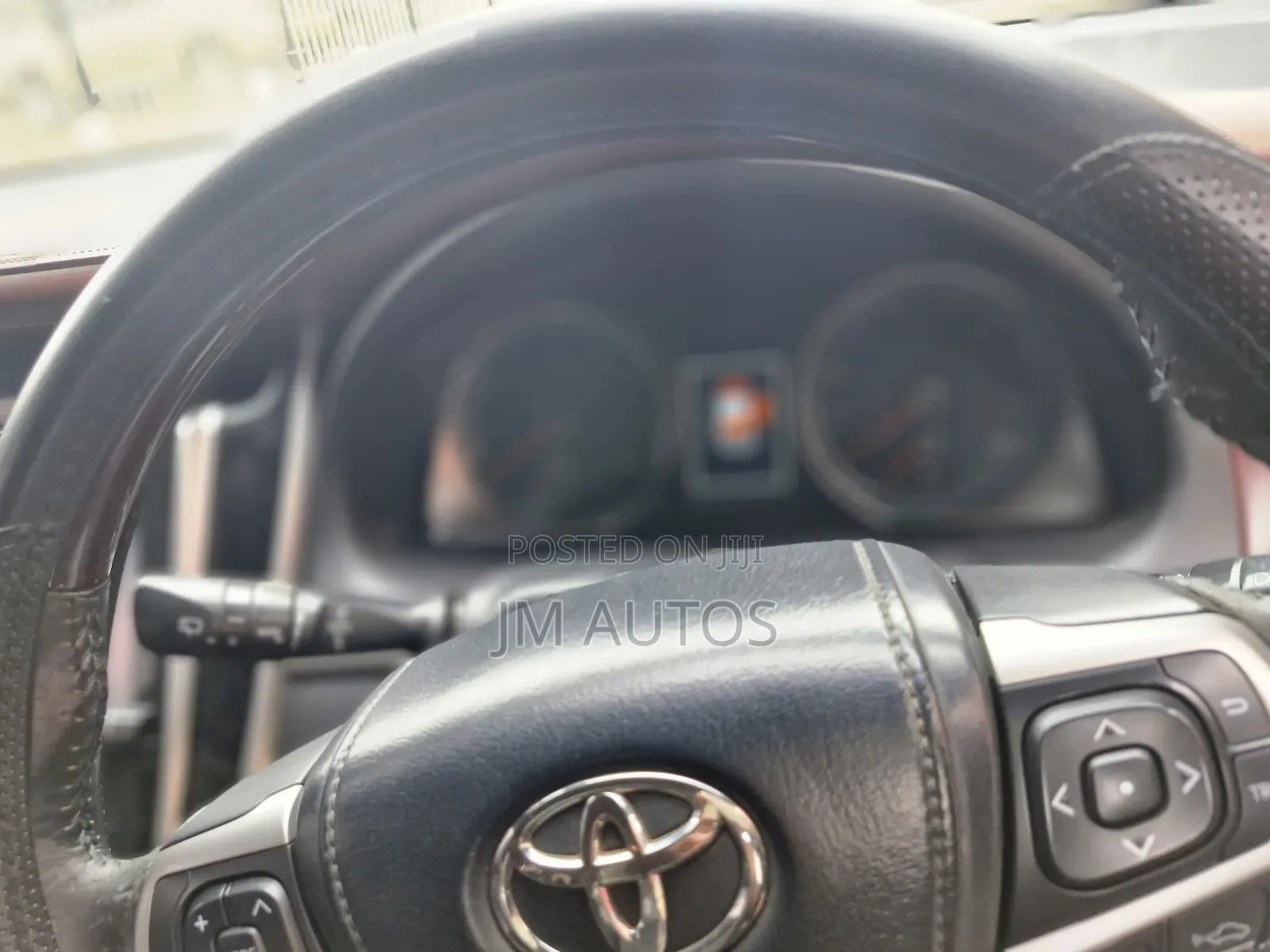 Toyota Harrier 2.0 4WD 2016 Black