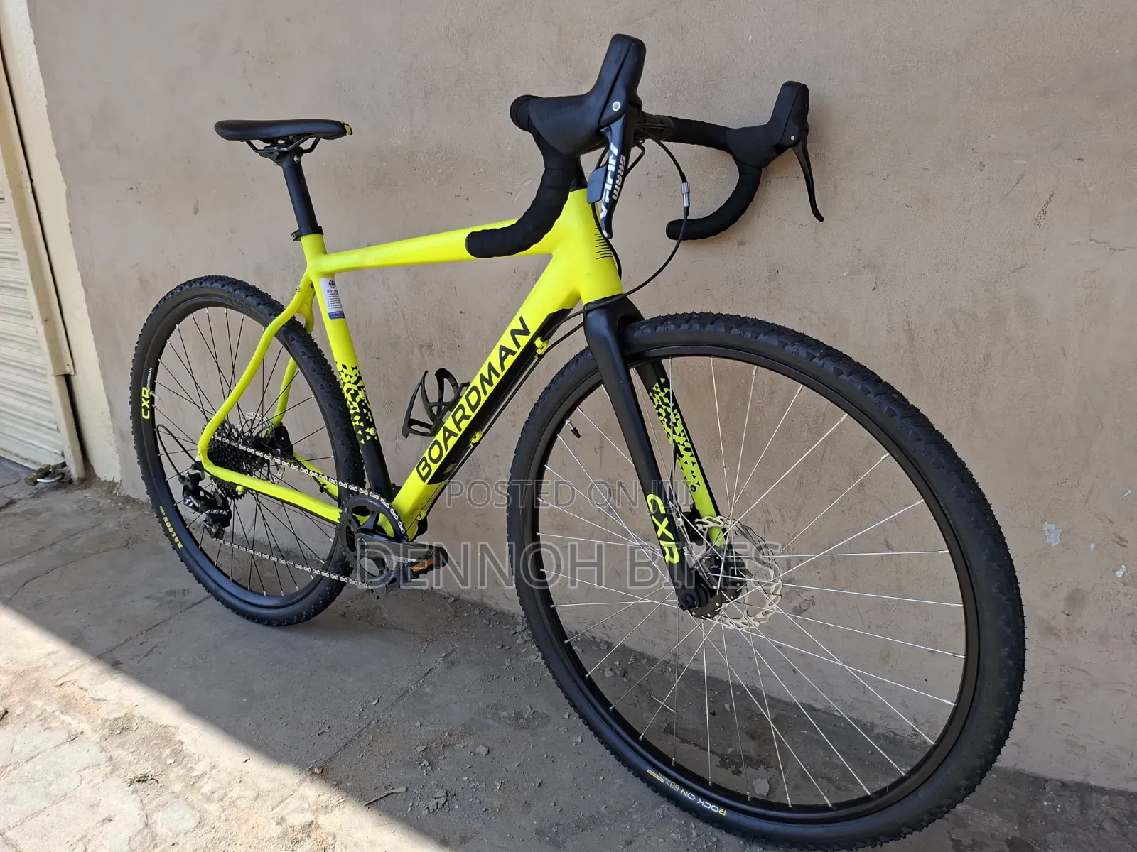 Boardman CXR 8.9 Gravel Bike