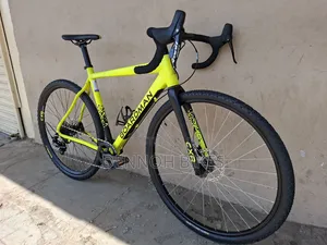 Boardman CXR 8.9 Gravel Bike