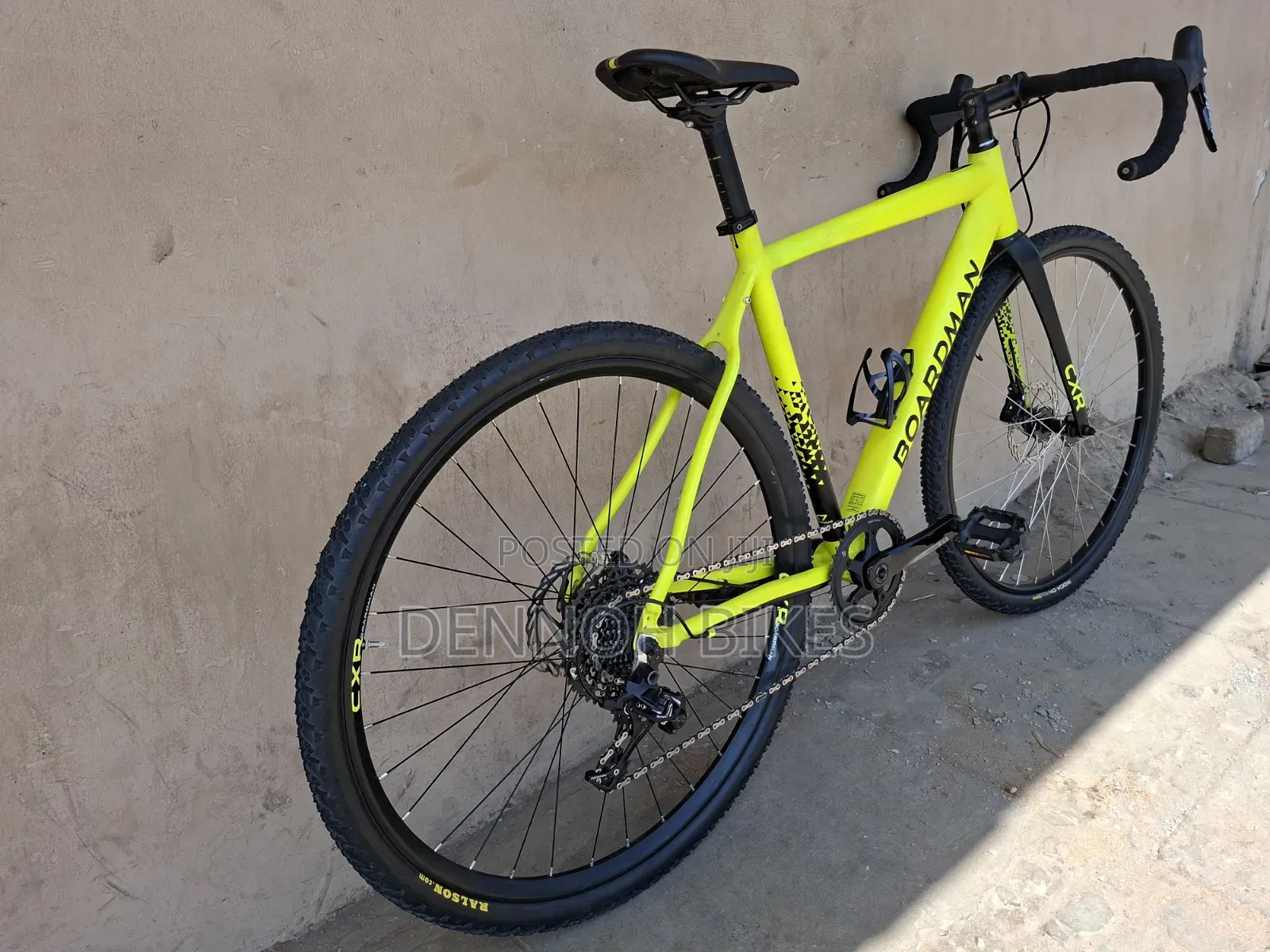 Boardman CXR 8.9 Gravel Bike
