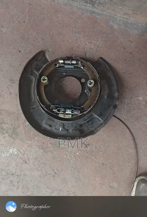 Toyota Crown Back Plate and Lining