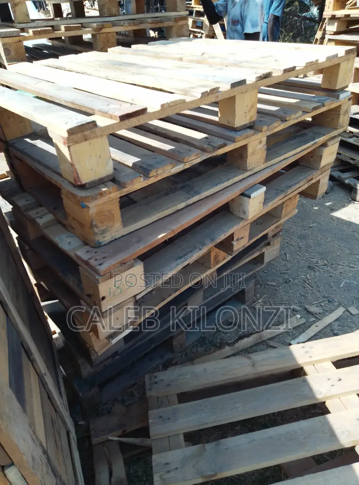 80x120cm Wooden Pallets