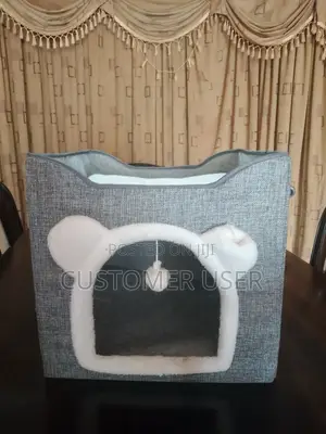 Cat House - 2 Floors/2 BR