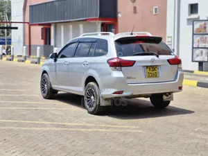 Toyota Corolla Fielder 1.5 Petrol FWD 2015 Silver