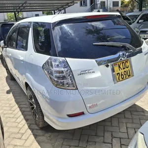 Honda Fit Shuttle 2012 White