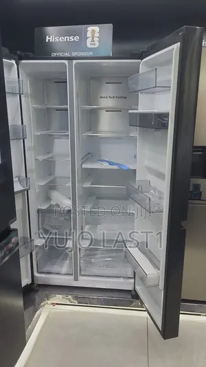 Hisense REF668DR 668L Non-Frost Side by Side Fridge Black