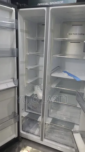 Hisense REF668DR 668L Non-Frost Side by Side Fridge Black