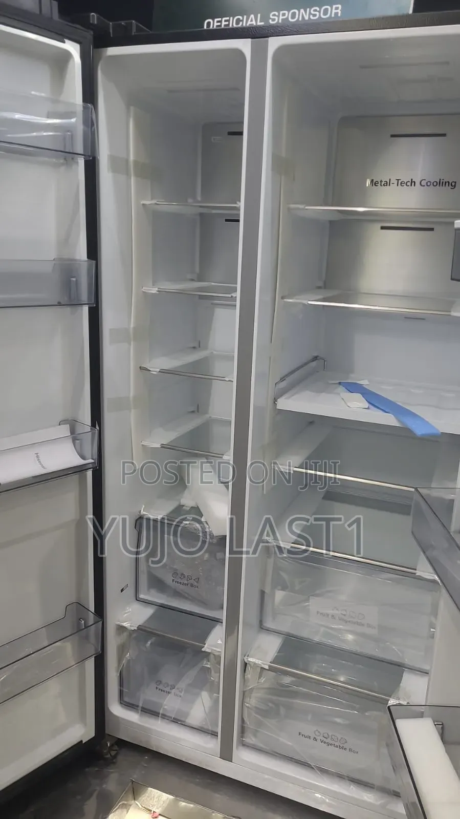 Hisense REF668DR 668L Non-Frost Side by Side Fridge Black