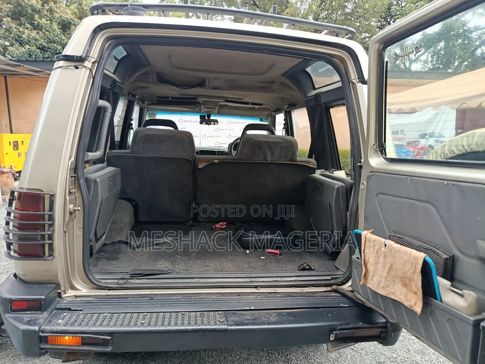 Land Rover Discovery Base AWD 1995 Gold