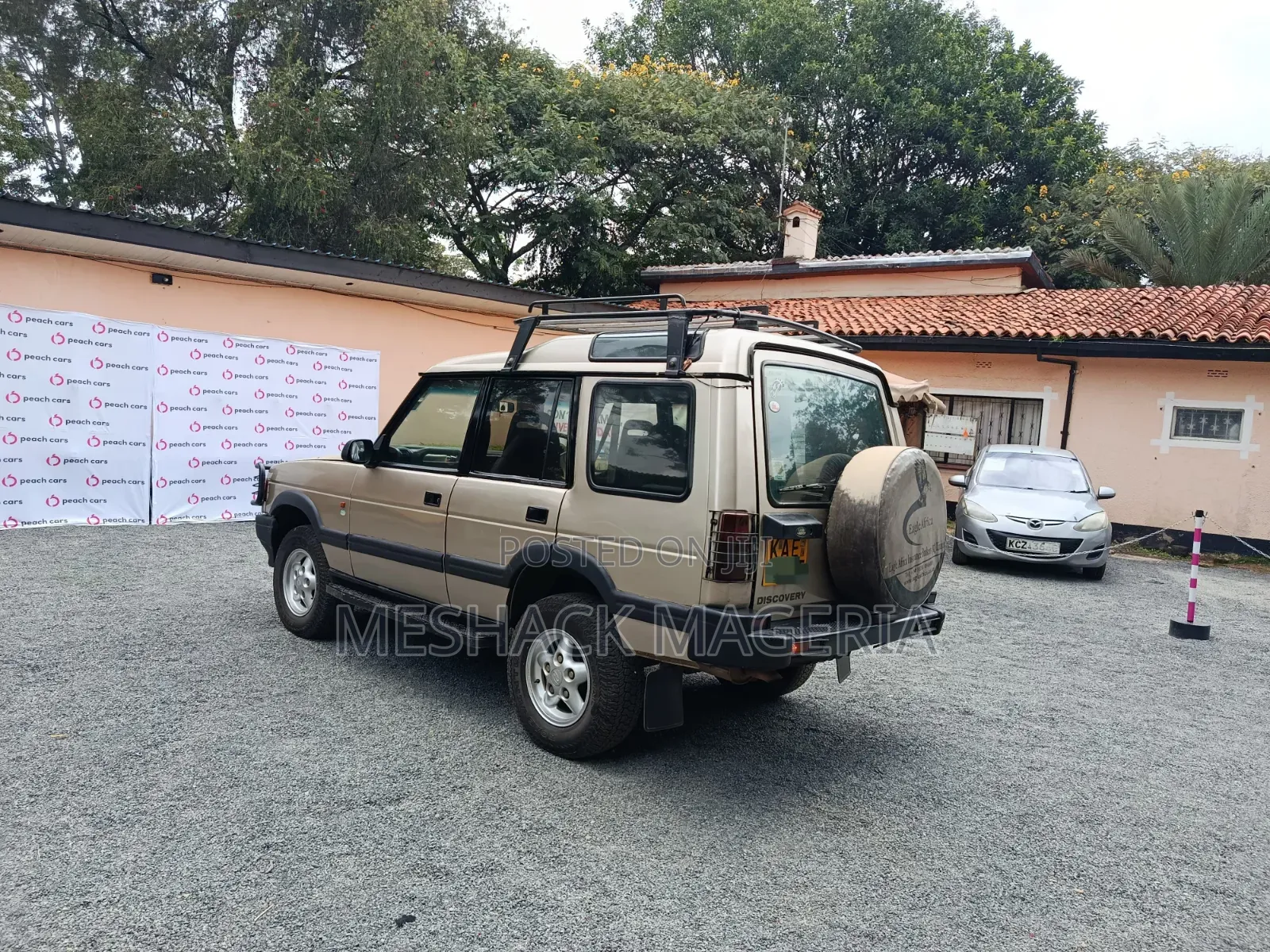Land Rover Discovery Base AWD 1995 Gold