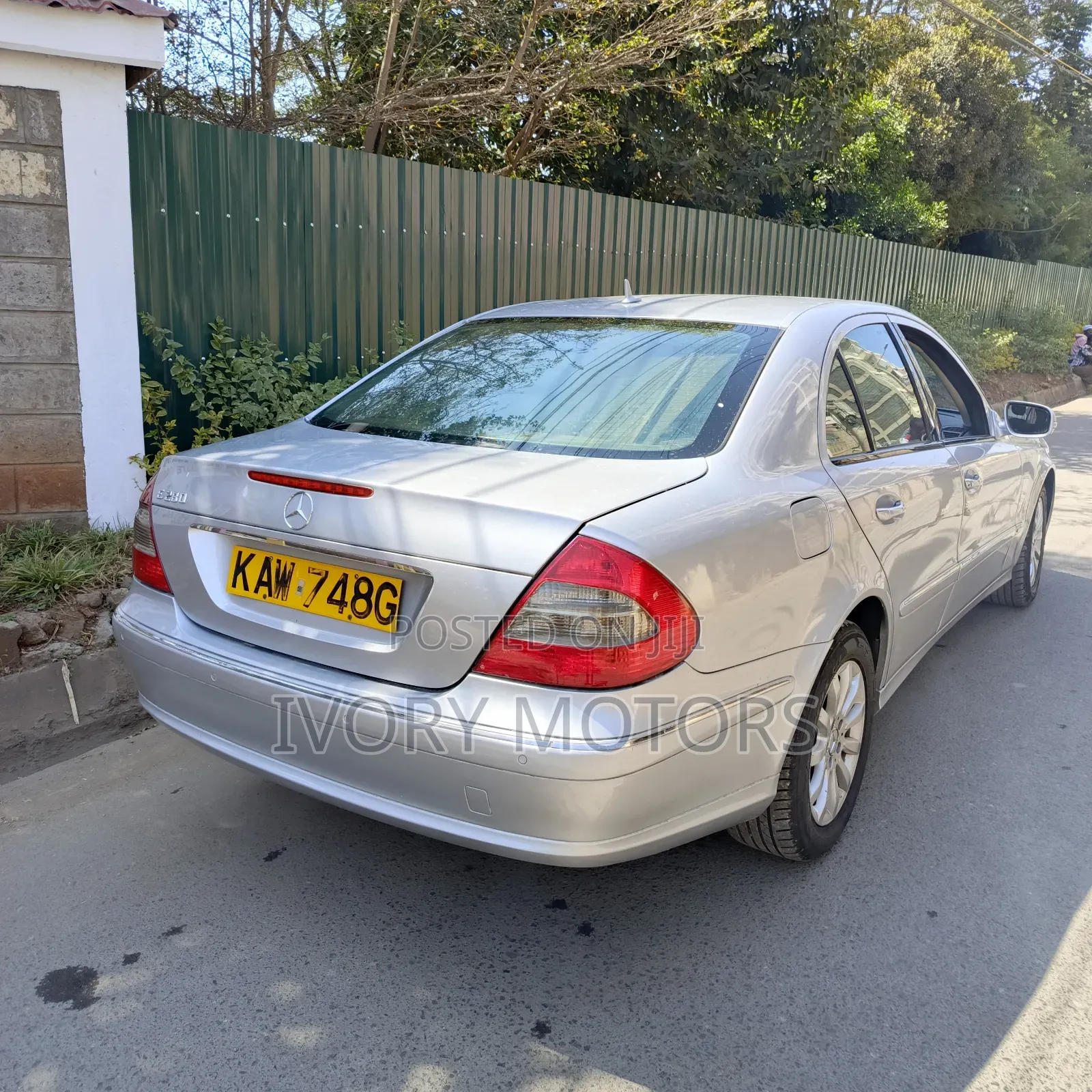 Mercedes-Benz C200 2016 Silver