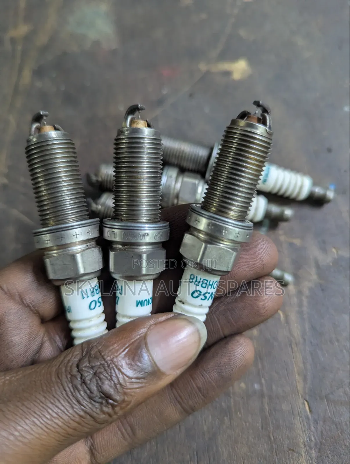 Hiace 7l Spark Plugs