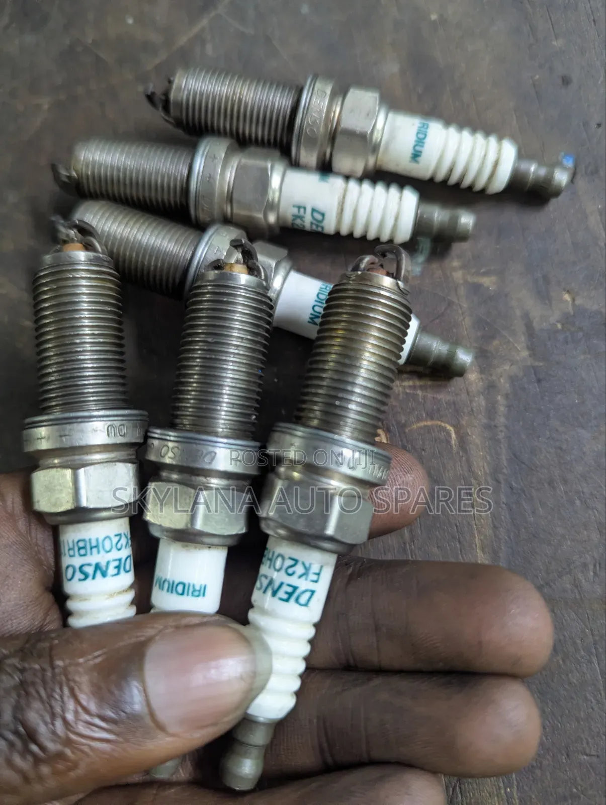 Hiace 7l Spark Plugs