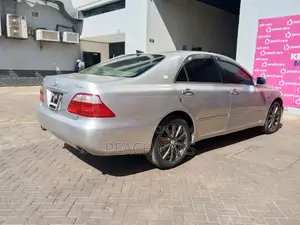 Toyota Crown 2007 Silver