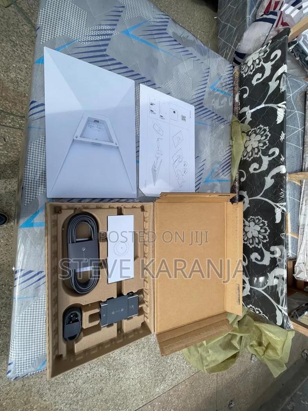 Starlink Standard X Gen 3 High Speed Setallite - main view