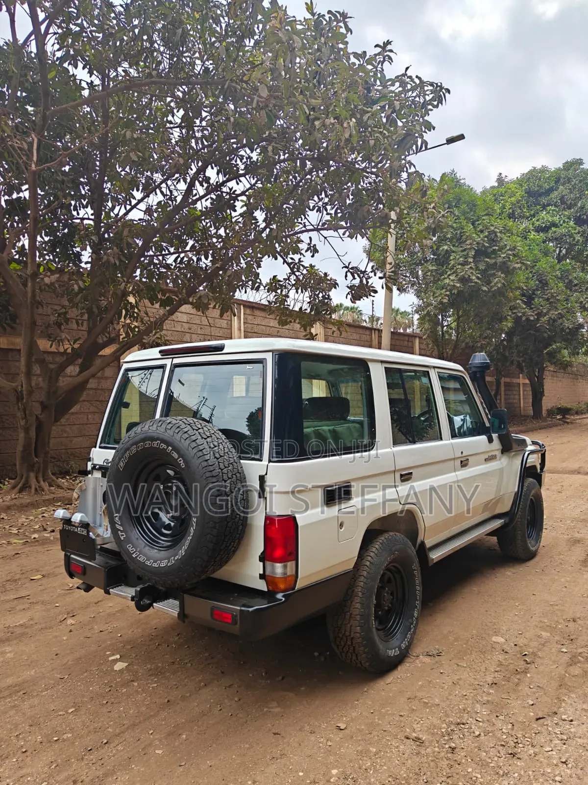 Toyota Land Cruiser 2019 White
