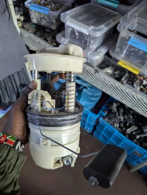 Nissan Tiida Fuel Pump