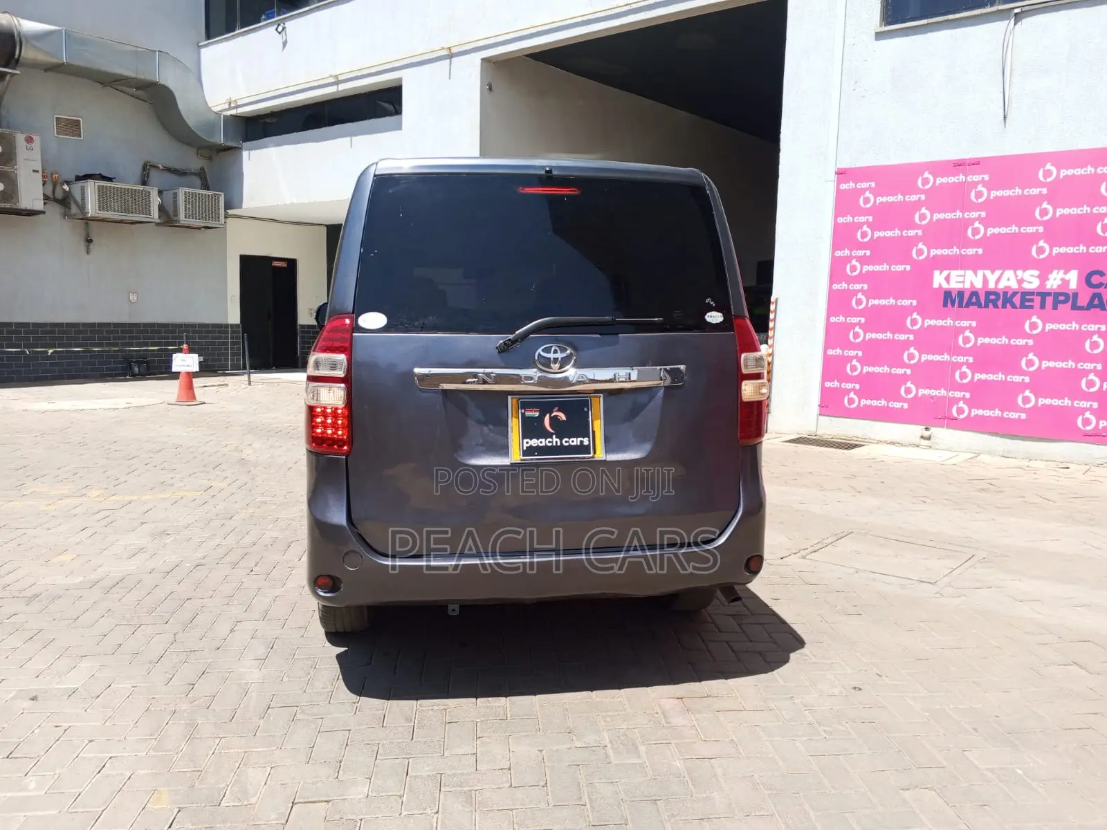 Toyota Noah 2011 Black