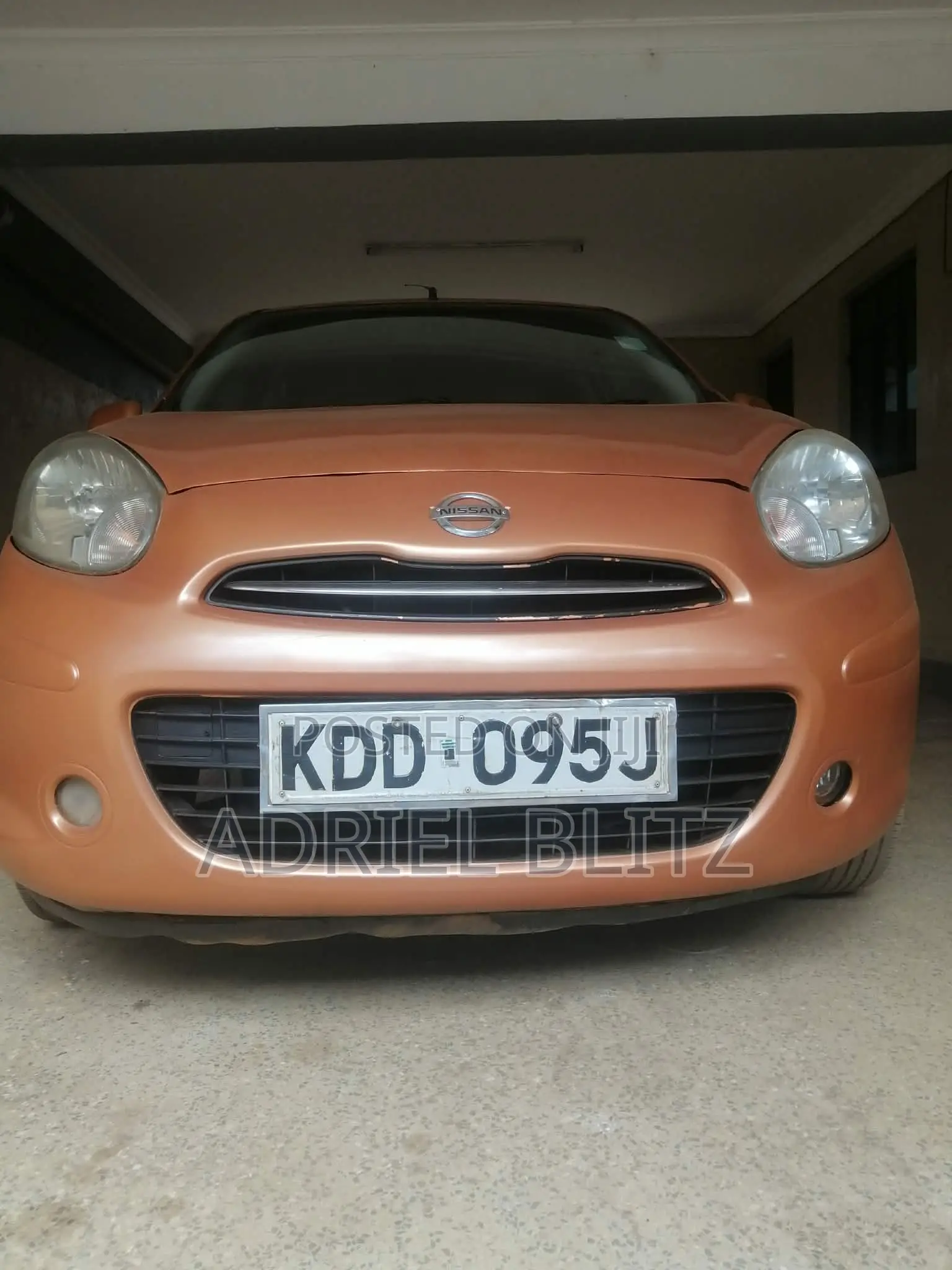 Nissan March 1.2 AWD 2013 Orange