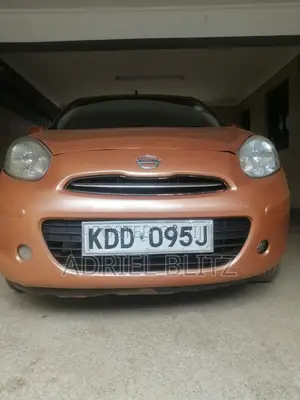 Nissan March 1.2 AWD 2013 Orange