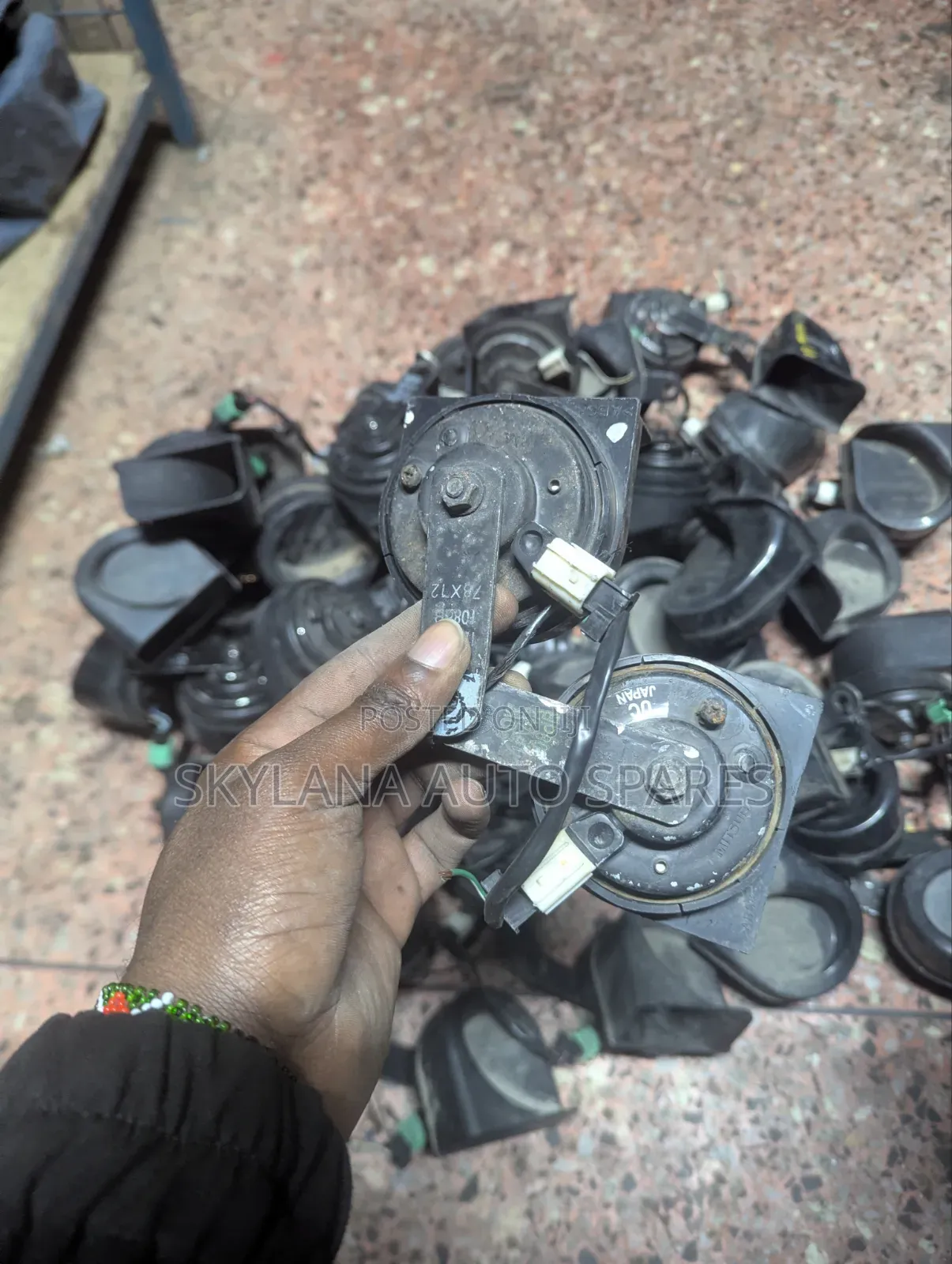 Peugeot Horns