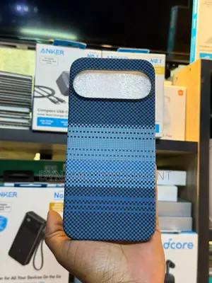 Google Pixel 11 Pro XL Retro Gradient Carbon Fiber Cover/Case
