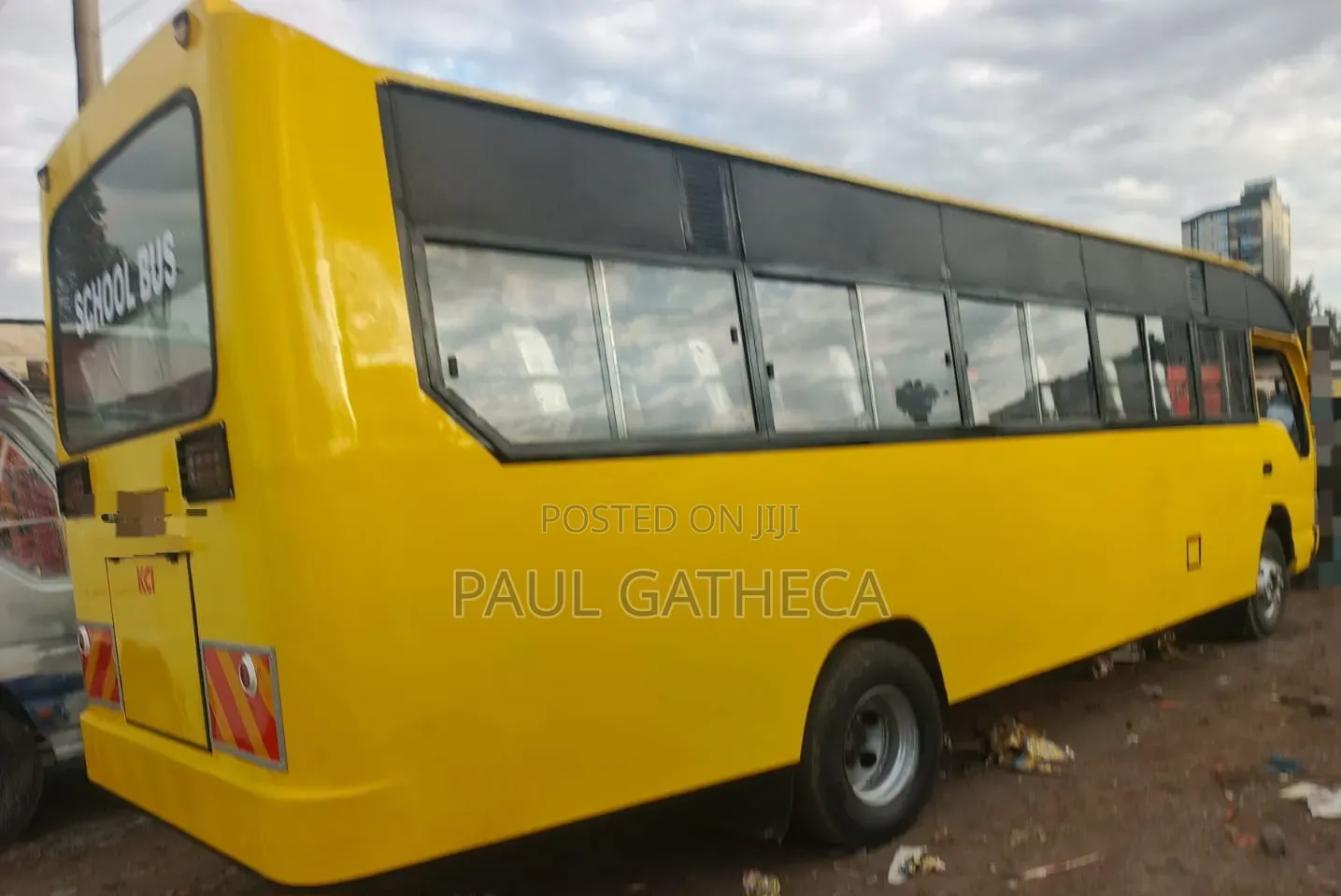 Isuzu NQR 2016 Yellow