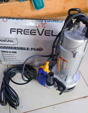 Freevel 0.5hp Submersible Water Pump 17m Head