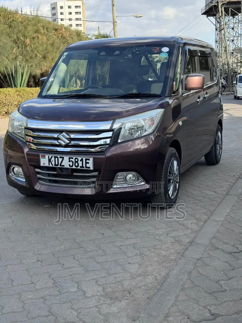 Suzuki Solio 2020 Burgundy