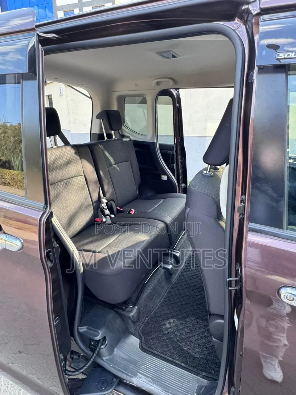 Suzuki Solio 2020 Burgundy